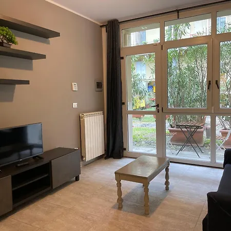 Апартаменты Mole 33